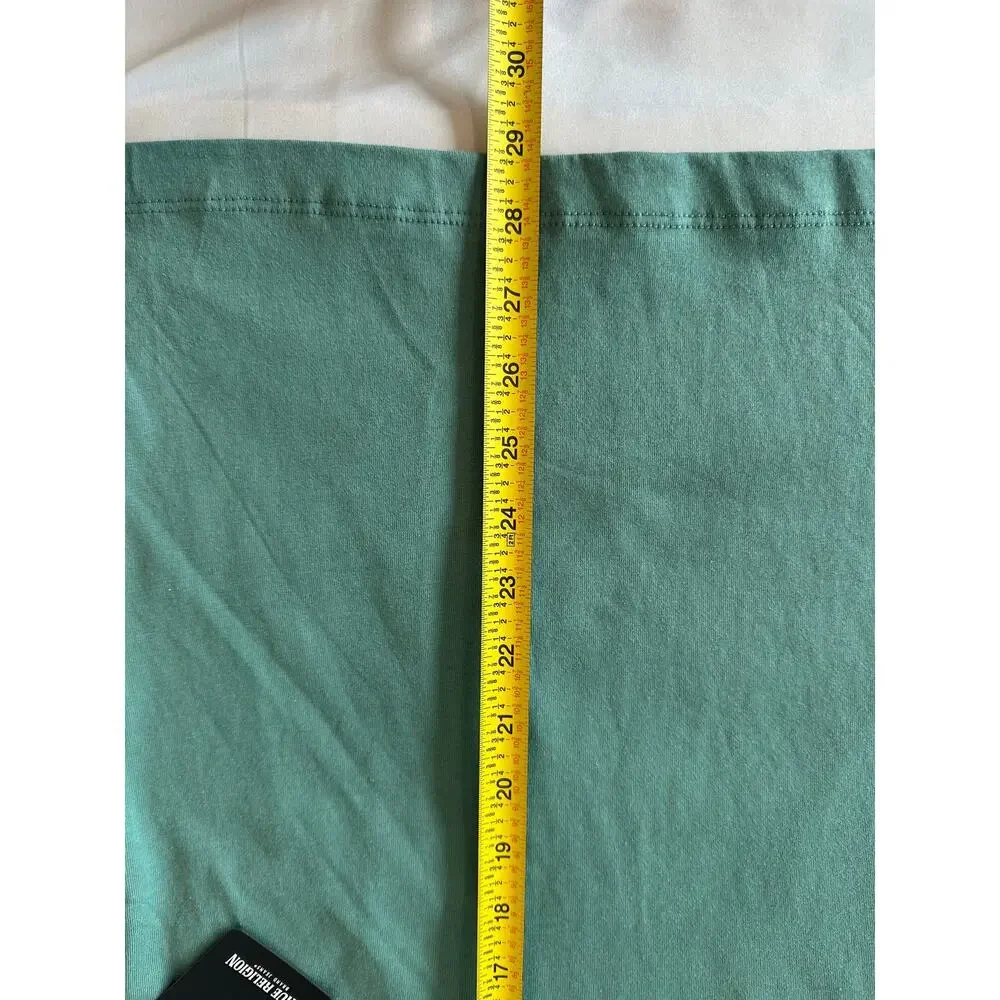 True Religion Mens Green Puff Print Graphic T-Shirt Fashion For The Senses NWT L